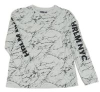 Bílo-černé batikované triko s nápisem C&A