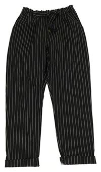 Černo-bílé pruhované kalhoty s páskem H&M