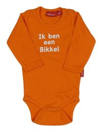 Oranžové body s nápisem 
