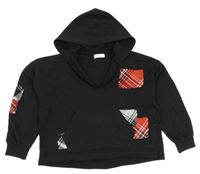 Černá crop mikina s patchwork nášivkami a kapsou a kapucí Jolie&Joy