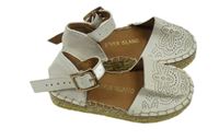 Nové - bílé koženkové sandále River Island vel. 20