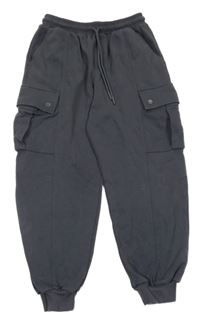 Antracitové cargo cuff tepláky Reserved