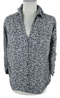 Dámská tmavomodro-bílá kytičkovaná halenka 