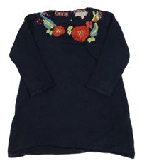 Tmavomodré svetrové šaty s květy M&S